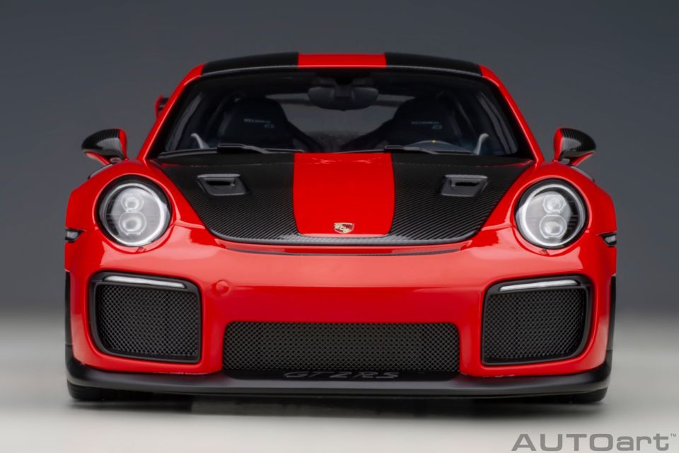 AUTOART PORSCHE 911 GT2 WEISSACH PACKAGE 1:18