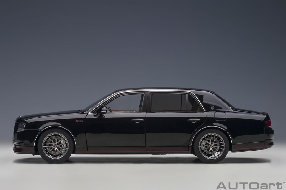 AUTOART TOYOTA CENTURY GRMN 1:18 (78763)
