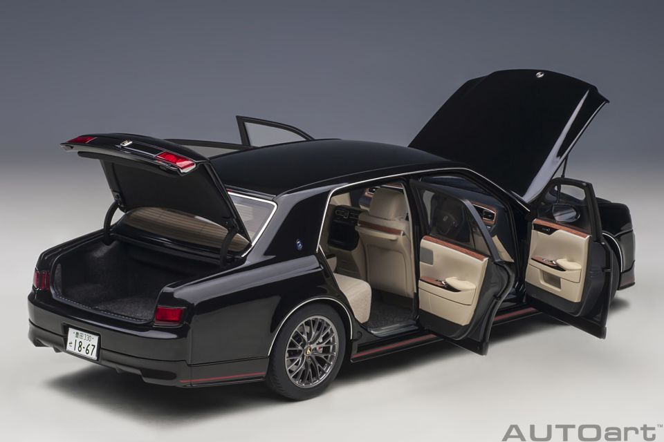 AUTOART TOYOTA CENTURY GRMN 1:18 (78763)