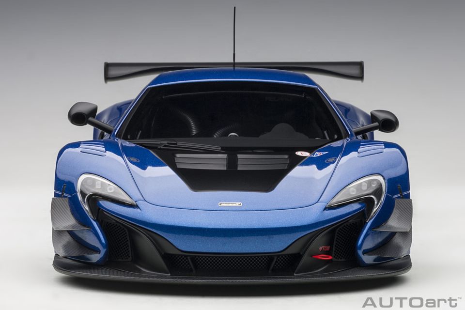 AUTOART MCLAREN 650S GT3 PLAIN BODY 1:18 (81641)