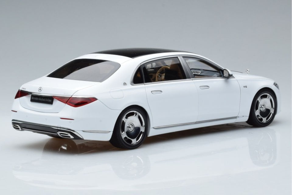 ALMOST REAL MERCEDES MAYBACH S600 2021 1:18