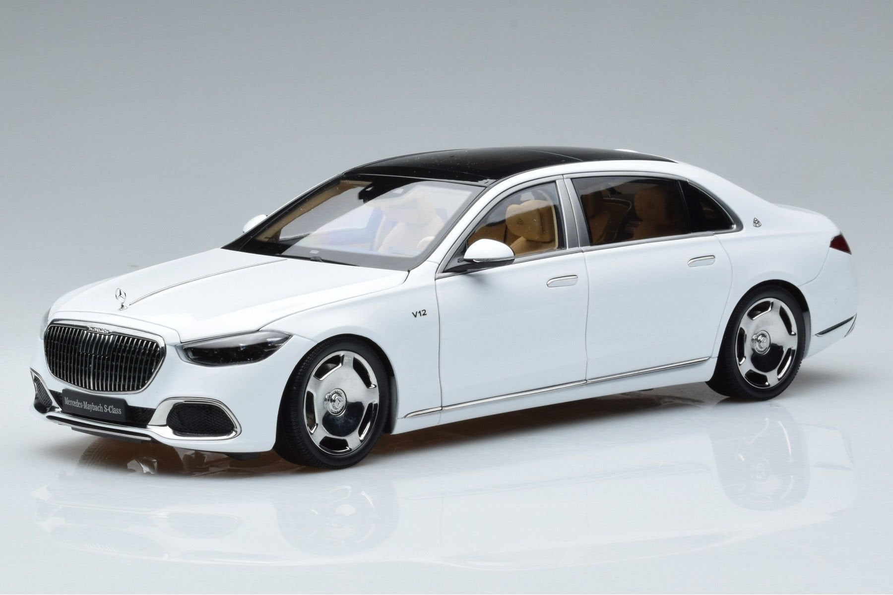 ALMOST REAL MERCEDES MAYBACH S600 2021 1:18