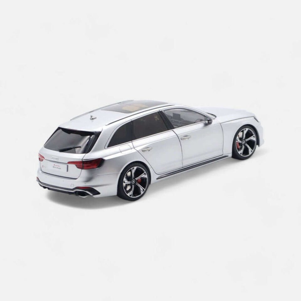 KENGFAİ / KİLO WORKS 1:18 Audi RS4 Avant - 2020