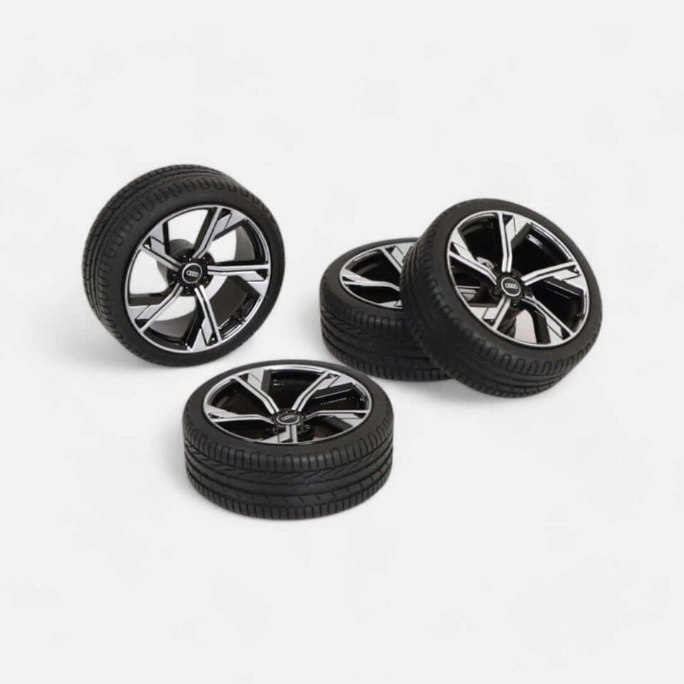 KENGFAİ / KİLO WORKS 1:18 Audi RS4 Avant - 2020