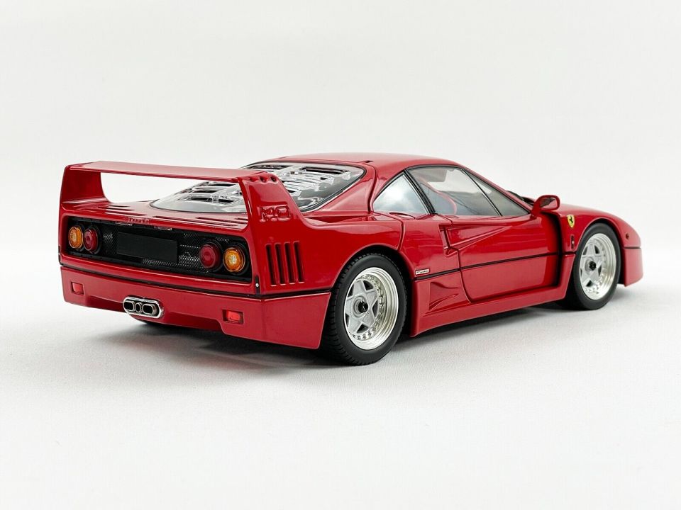 KYOSHO FERRARI F40 1987 1:18 (08416R)