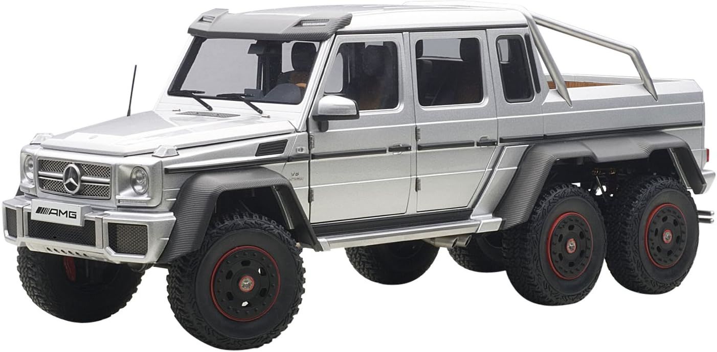 AUTOART MERCEDES G63 AMG 6X6 1:18 (76301)