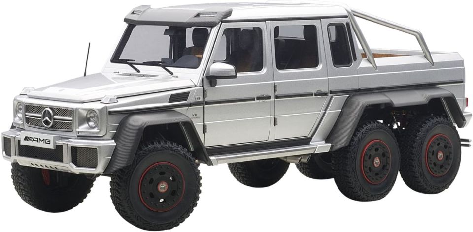 AUTOART MERCEDES G63 AMG 6X6 76301 1:18