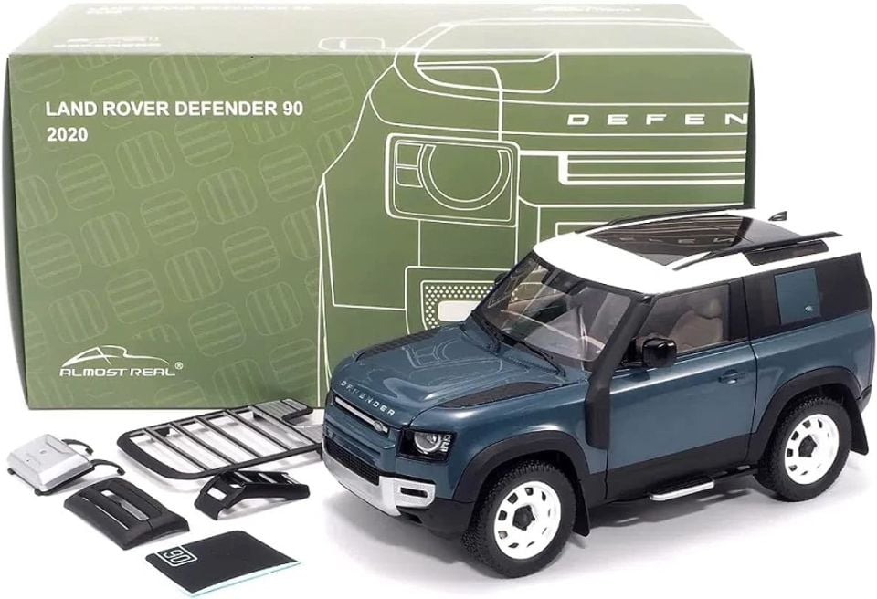 ALMOST REAL DEFENDER 90 (810702) 1:18
