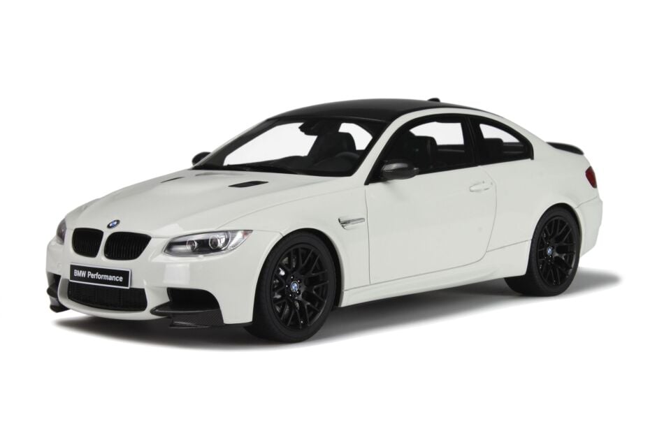 GT SPIRIT 1:18 ZM015 M3 E92 CARBON EDITION 2s