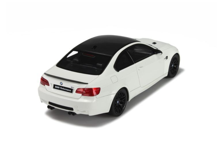 GT SPIRIT 1:18 ZM015 M3 E92 CARBON EDITION 2s