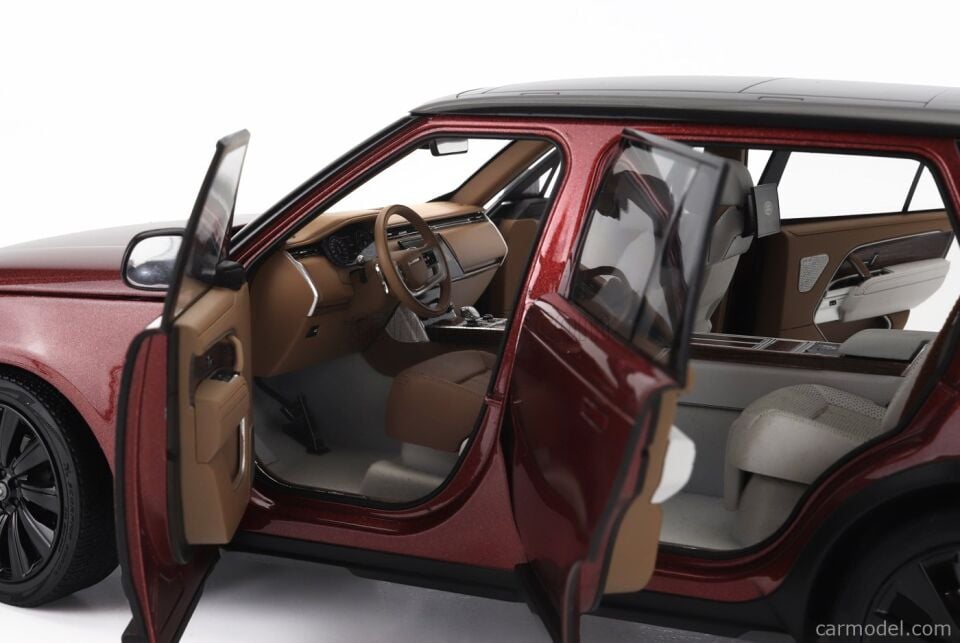 LCD MODELS 1:18 Land Rover Range Rover SV SERENITY (Kırmızı) 2022