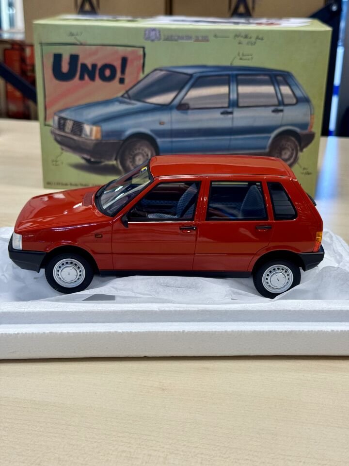 LAUDORACİNG-MODELS 1:18 Fiat Uno 45 1983