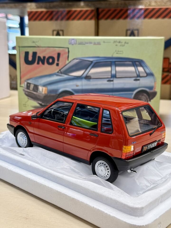 LAUDORACİNG-MODELS 1:18 Fiat Uno 45 1983