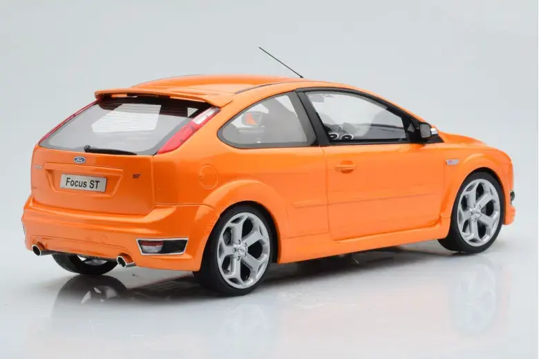 OTTO FORD FOCUS MK2 ST 2.5 2006 1:18
