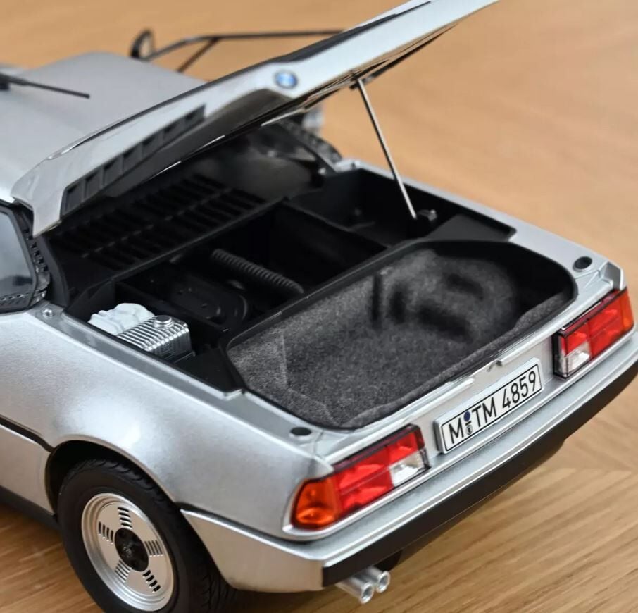 NOREV 1:18 BMW M1 1980 SİLVER METALLİC 183226