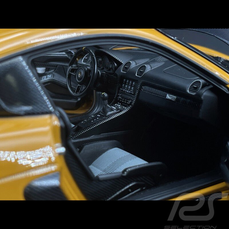 NOREV 1:18 PORSCHE CAYMAN GT4 RS w/Weissach 2023 (187250)