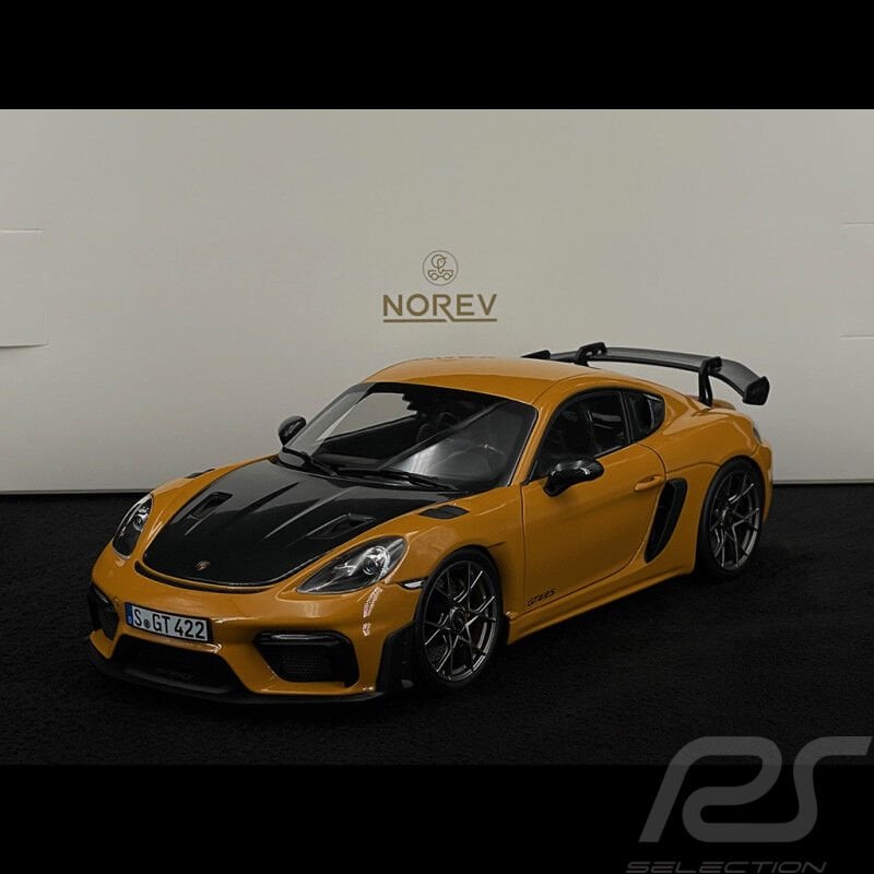 NOREV 1:18 PORSCHE CAYMAN GT4 RS w/Weissach 2023 (187250)