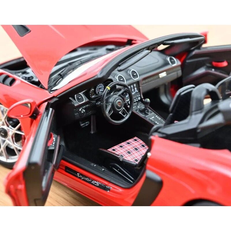 NOREV 1:18 PORSCHE CAYMAN GT4 RS w/Weissach 2023 (187271)