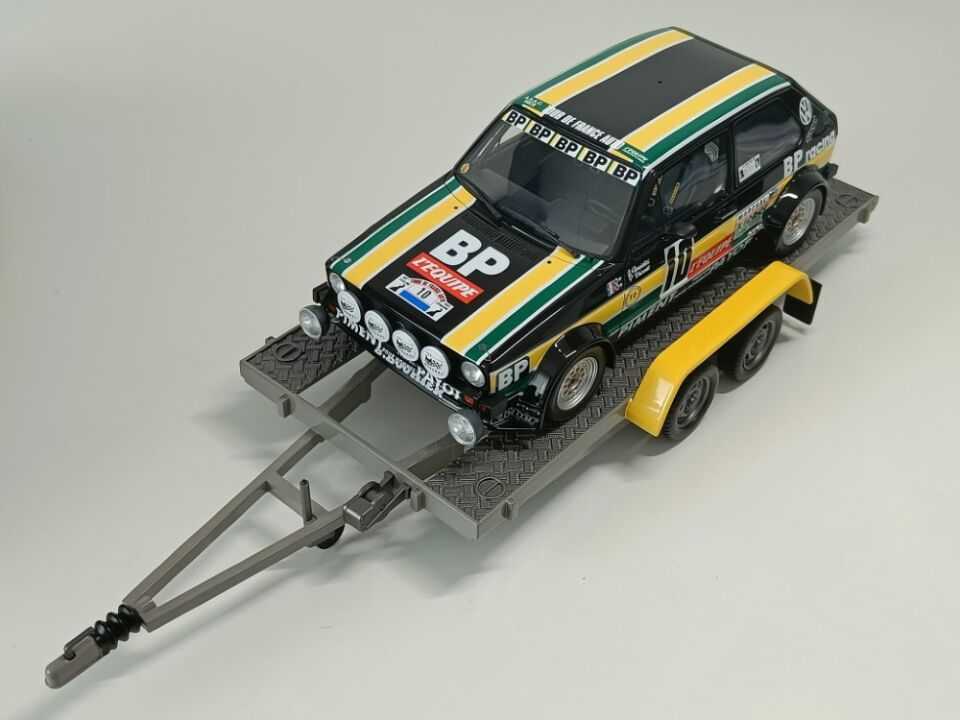 OTTO-MOBILE - VOLKSWAGEN - RALLY SET - VOLKSWAGEN LT35 VAN + TRAILER + GOLF GTi 1:18