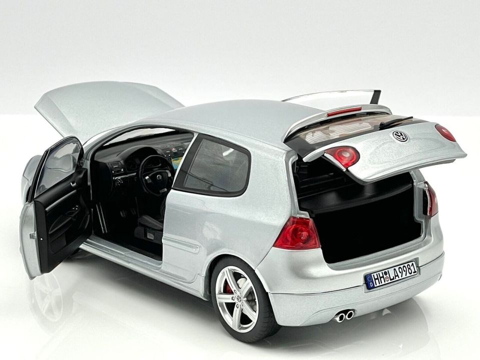 NOREV VOLKSWAGEN GOLF GTI PIRELLI 2007 1:18 (188425)