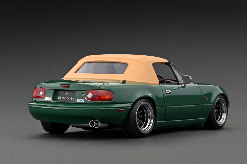 İGNİTİON MODEL 1:18 (IG3196)  Eunos Roadster (NA) Yeşil
