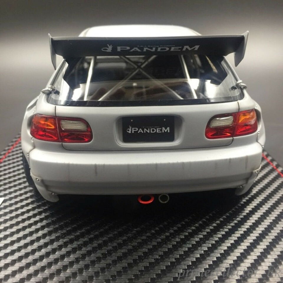 İGNİTİON MODEL IG3196 1/18 Ölçekli  Eunos Roadster (NA) Yeşil