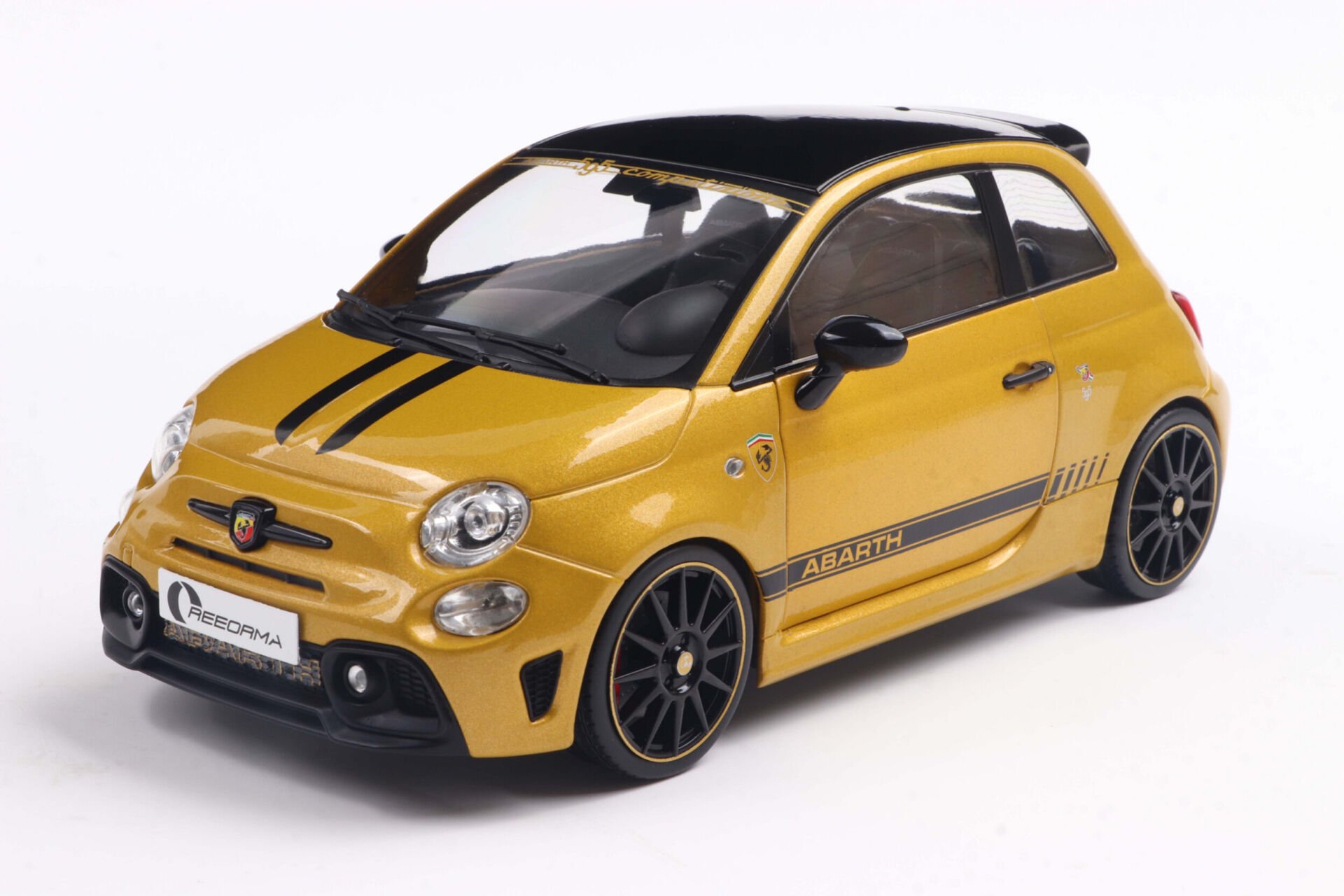 SOLIDO FIAT F595 ABARTH 2024 1:18