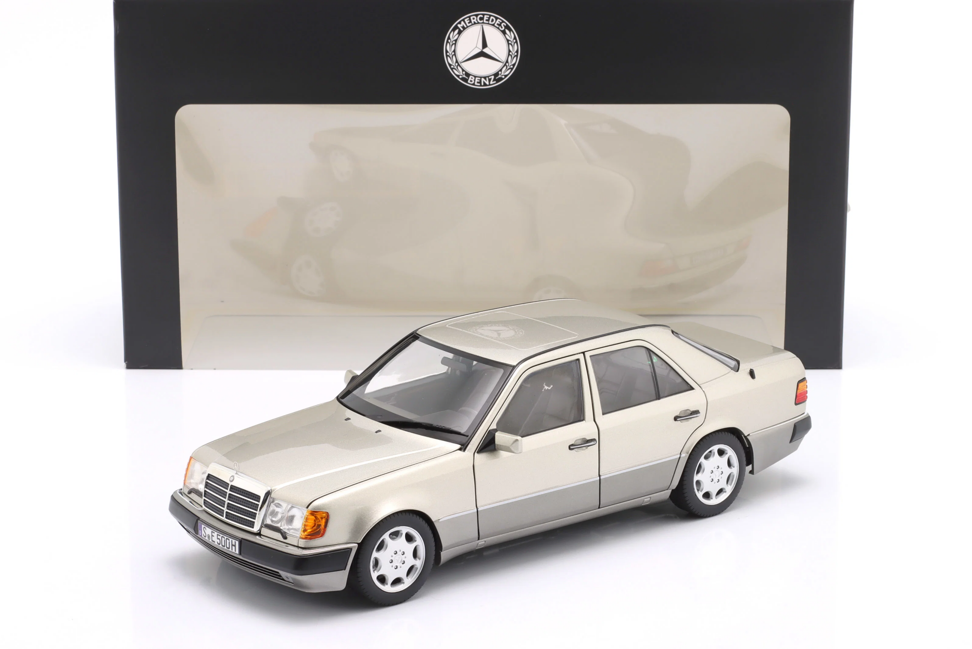 NOREV MERCEDES-BENZ 500 E W124 SMOKE SILVER 1:18