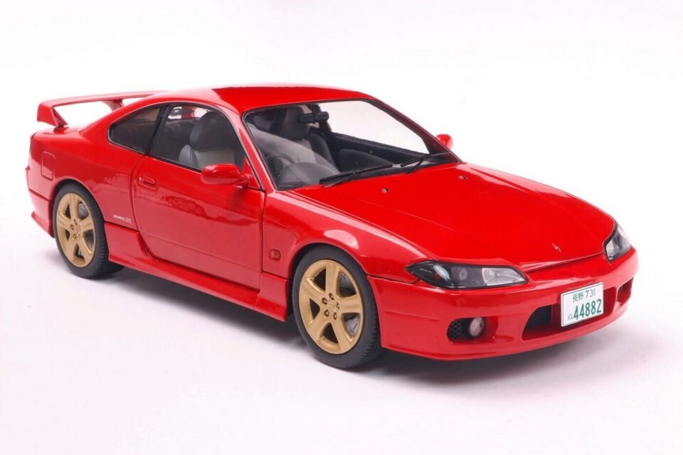 SOLIDO NISSAN SILVIA S15 SPEC-R AERO 1999 1:18