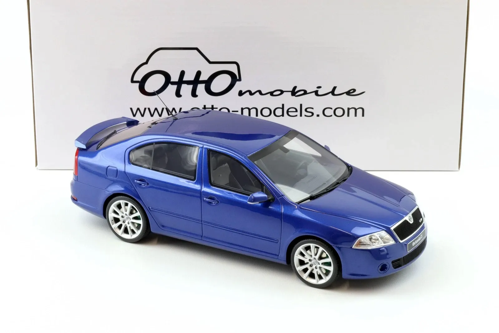 OTTO SKODA OCTAVIA RS 2.0 2006 1:18 (OT478)