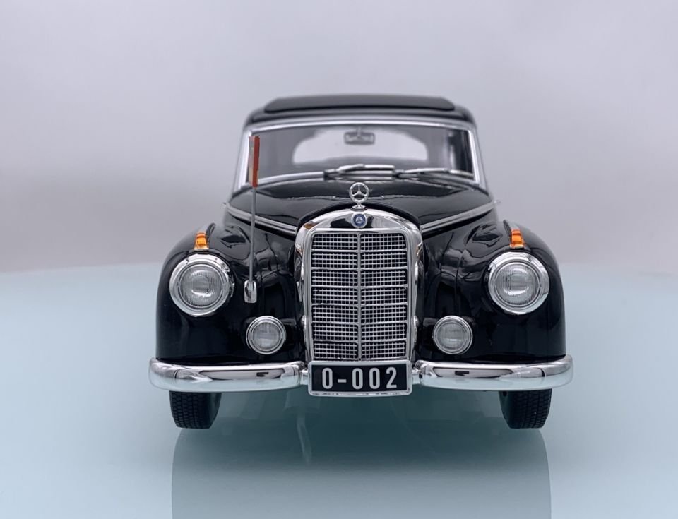 NOREV MERCEDES BENZ 300 W186 1955 1:18 (183707)