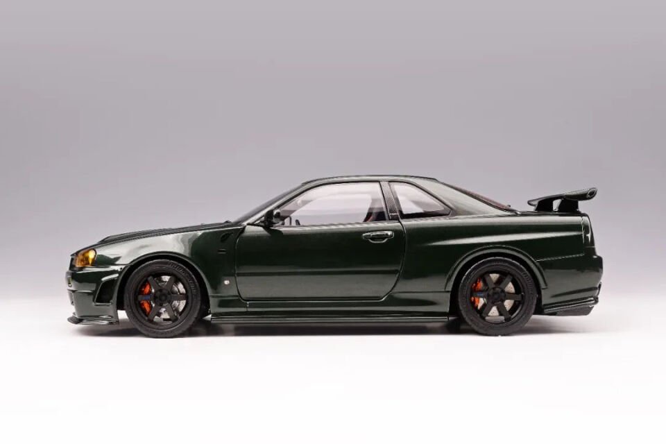 MOTORHELIX NISSAN SKYLINE GT-R R34 NİSMO Z-TUNE DARK GREEN 1:18 (M83408)