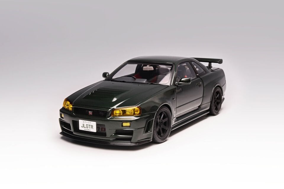 MOTORHELIX NISSAN SKYLINE GT-R R34 NİSMO Z-TUNE DARK GREEN 1:18 (M83408)