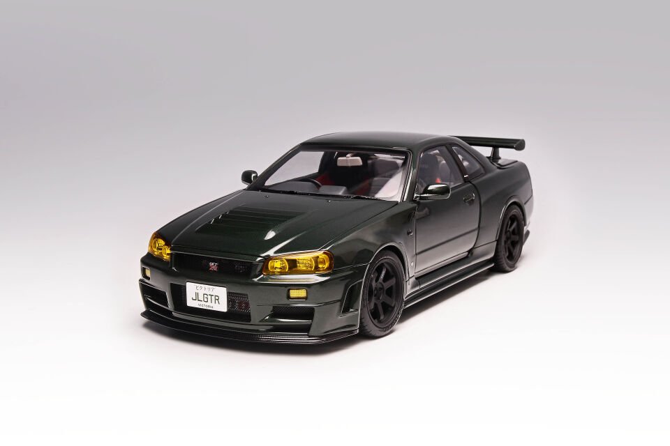 MOTORHELIX NISSAN SKYLINE GT-R R34 NİSMO Z-TUNE DARK GREEN 1:18 (M83408)