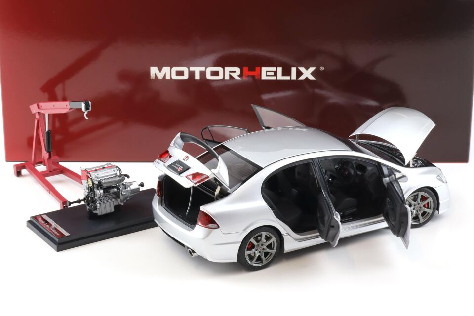 MOTORHELİX 1:18 HONDA CIVIC TYPE R (FD 2) 2007 SİLVER M85405