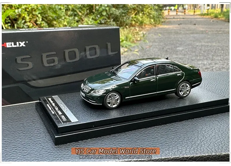 MOTORHELIX 1:64 BENZ S-CLASS S600L (W221) DARK GREEN