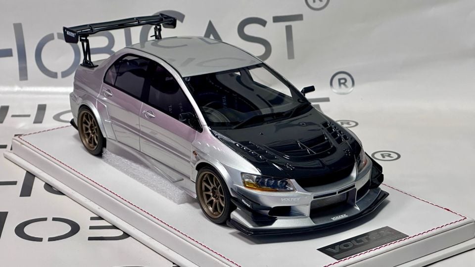 ONE MODEL MITSUBISHI LANCER EVOLUTION IX VOLTEX 1:18