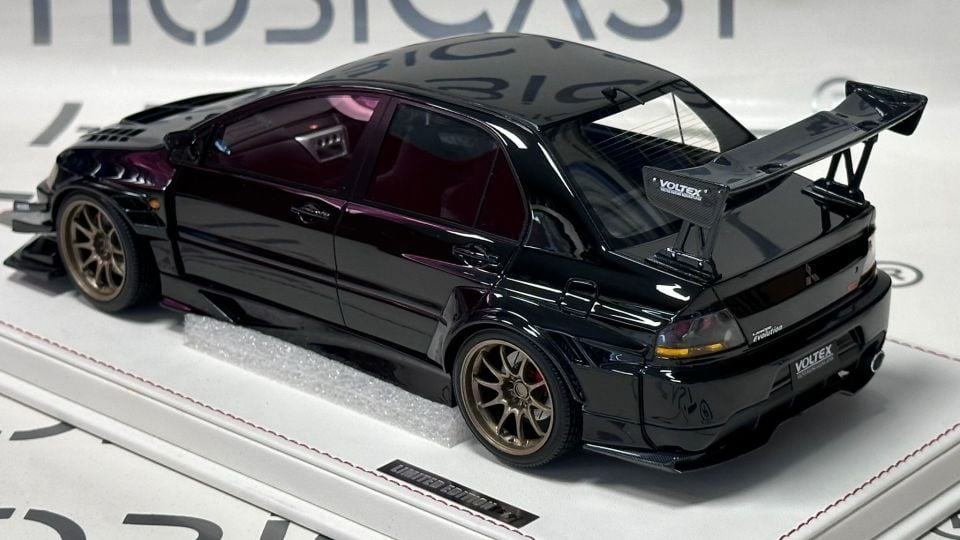 ONE MODEL MITSUBISHI LANCER EVOLUTION IX VOLTEX 1:18