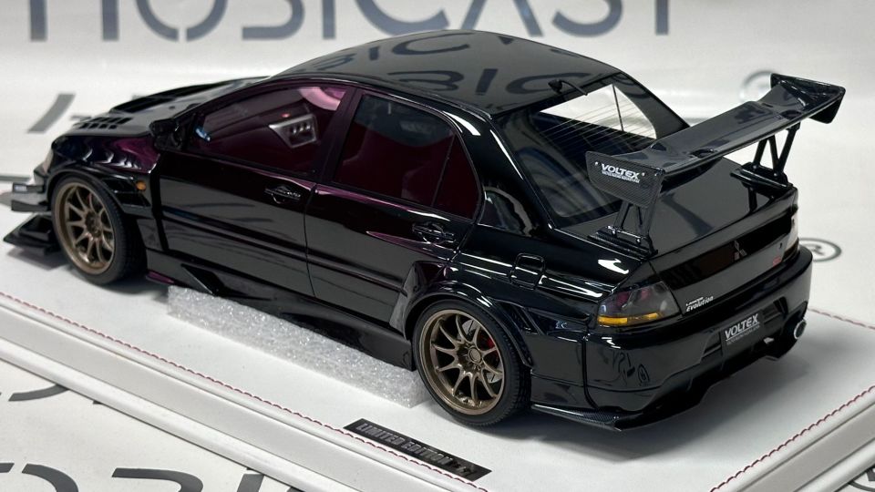 ONE MODEL MITSUBISHI LANCER EVOLUTION IX VOLTEX 1:18