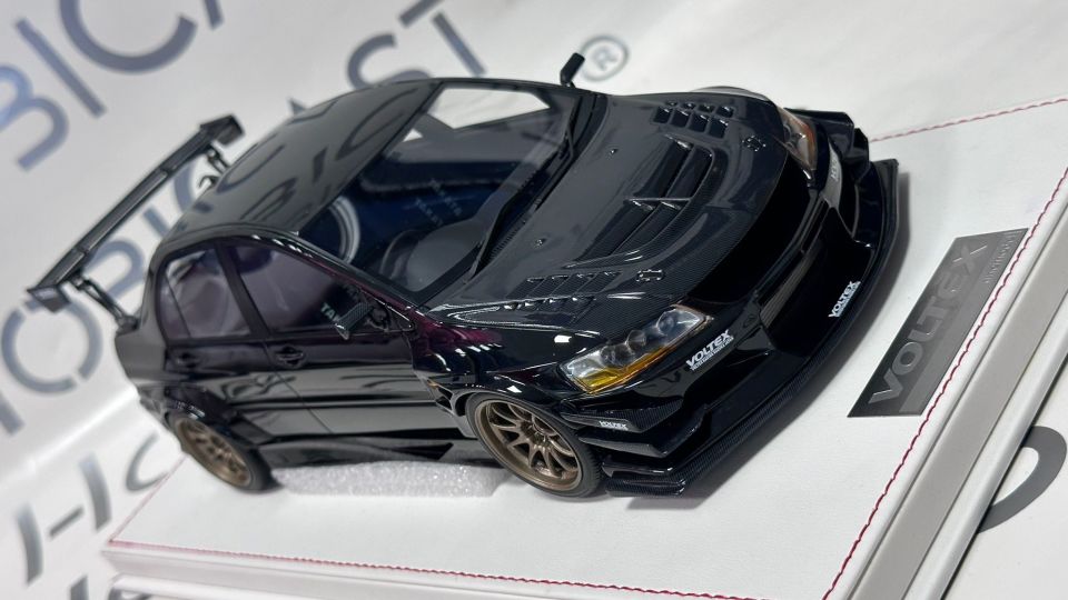 ONE MODEL MITSUBISHI LANCER EVOLUTION IX VOLTEX 1:18