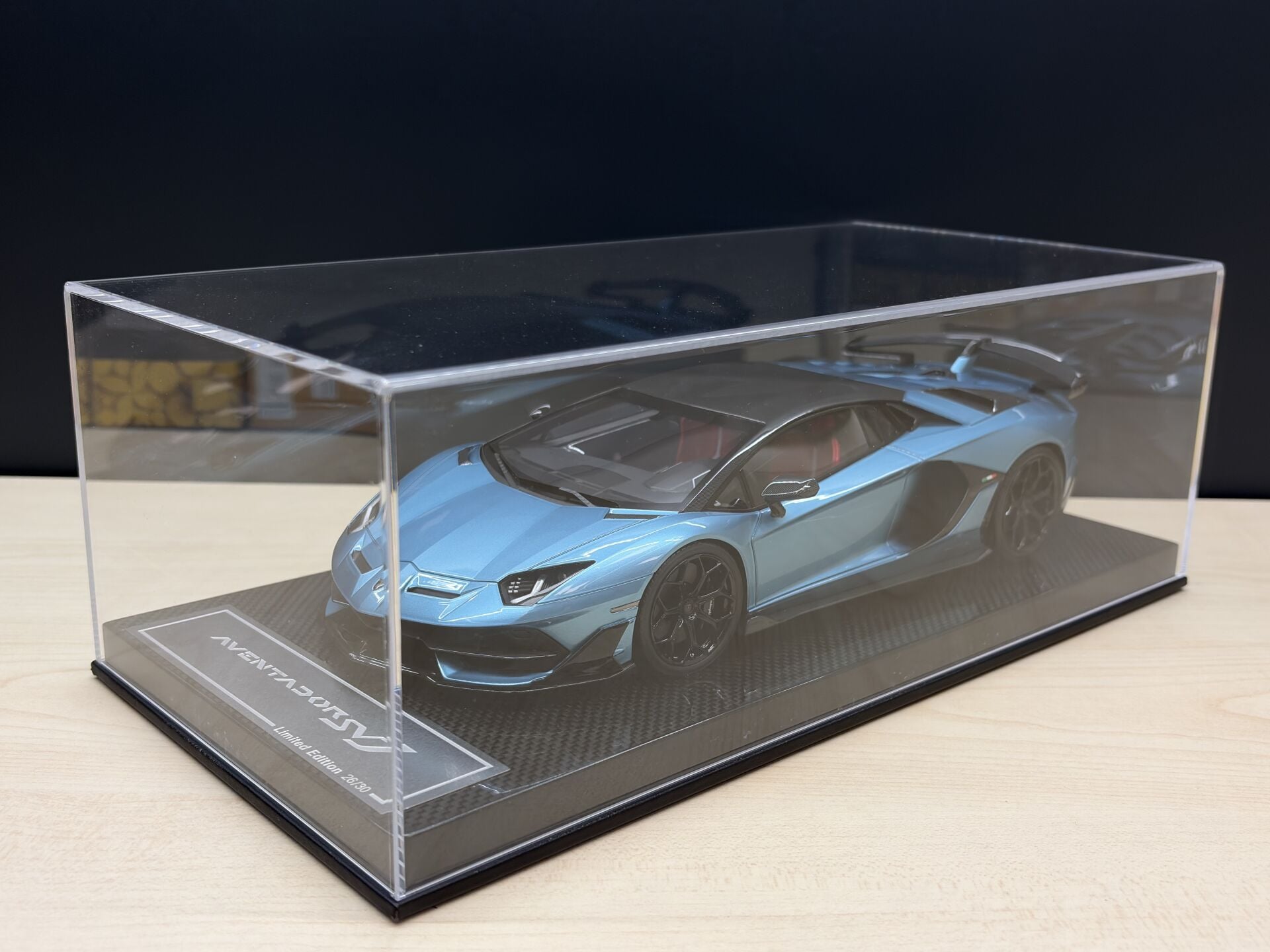 DINO MODEL LAMBORGHINI AVENTADOR SVJ AZZURRO THETIS 1:18