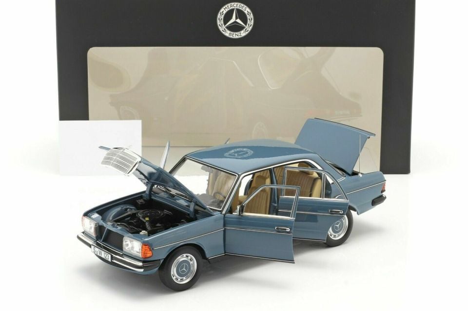 NOREV MERCEDES BENZ 200/8 W115 1968 1:18 (B66040666)