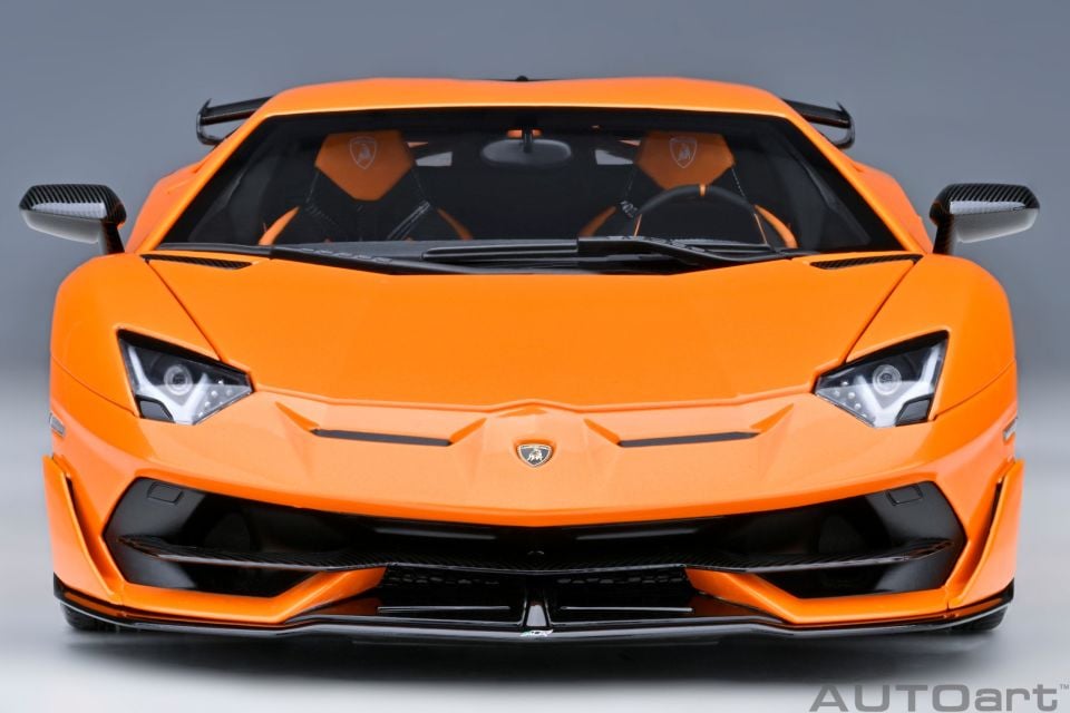 AUTOART LAMBORGHINI AVENTADOR SVJ (79218) 1:18