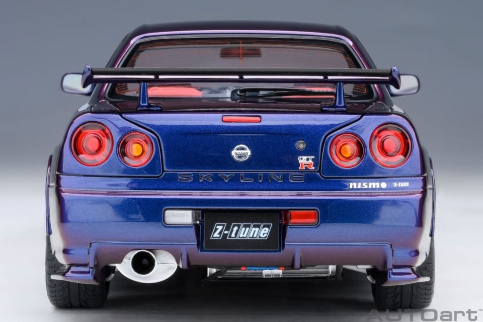 AUTOART NISSAN SKYLINE GT-R (R34) Z-TUNE 1:18 (77464)