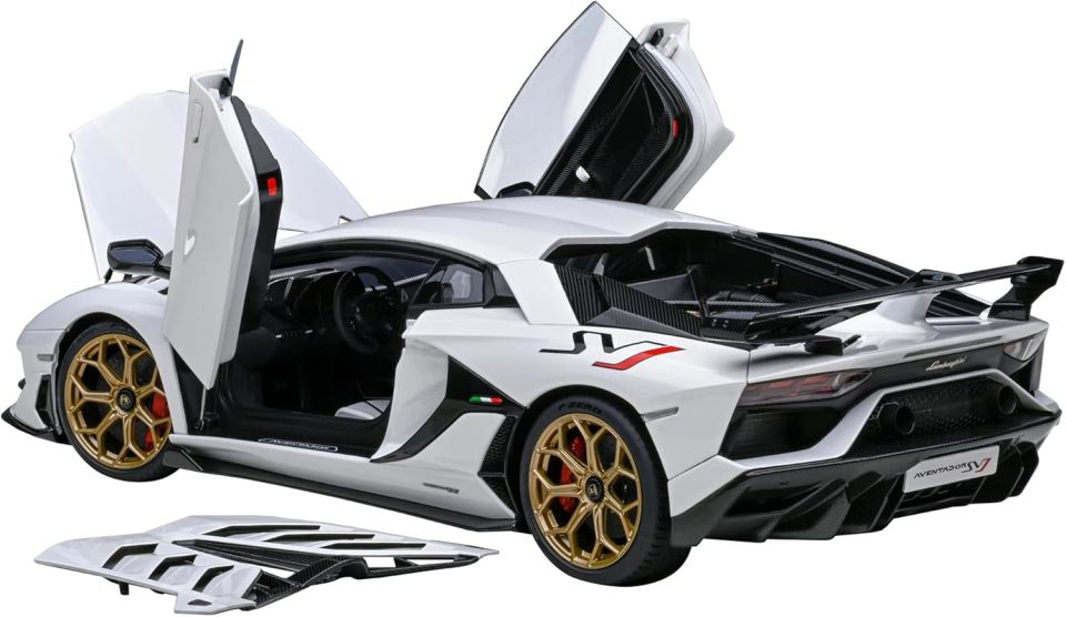 AUTOART LAMBORGHINI AVENTADOR SVJ (79217) 1:18