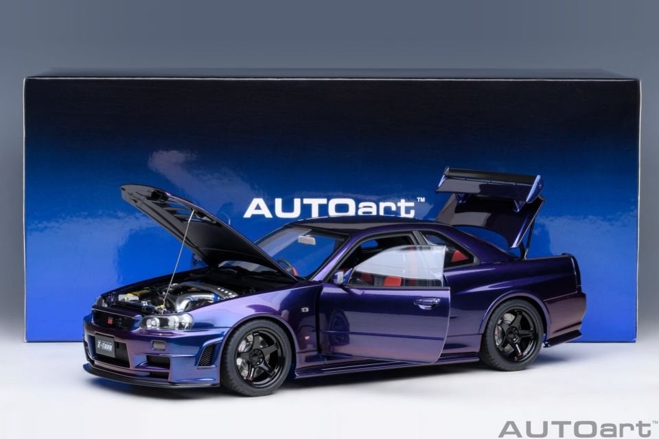 AUTOART NISSAN SKYLINE GT-R (R34) Z-TUNE 1:18 (77464)