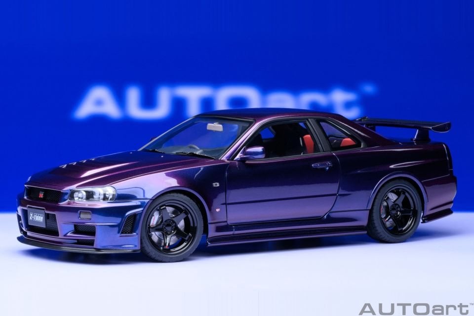 AUTOART NISSAN SKYLINE GT-R (R34) Z-TUNE 1:18 (77464)