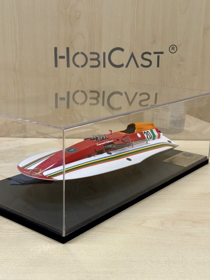 BBR 1:18 Molinari 4 Spot Motorboat Limited