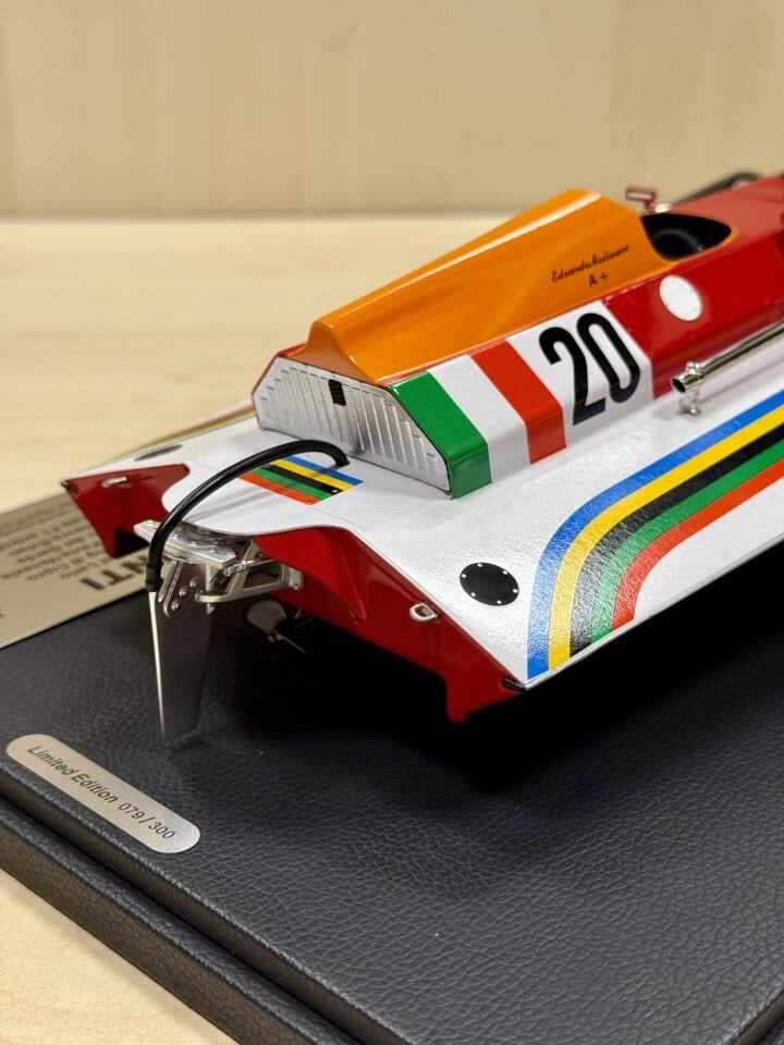 BBR 1:18 Molinari 4 Spot Motorboat Limited