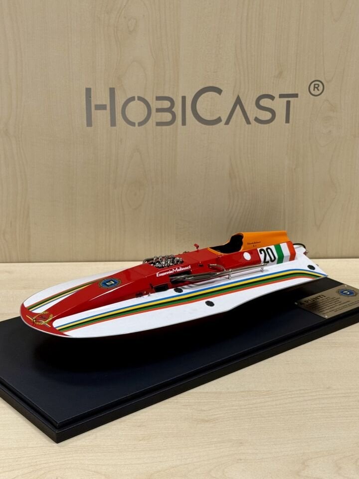 BBR 1:18 Molinari 4 Spot Motorboat Limited